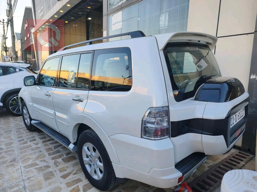 ميتسوبيشي باجيرو